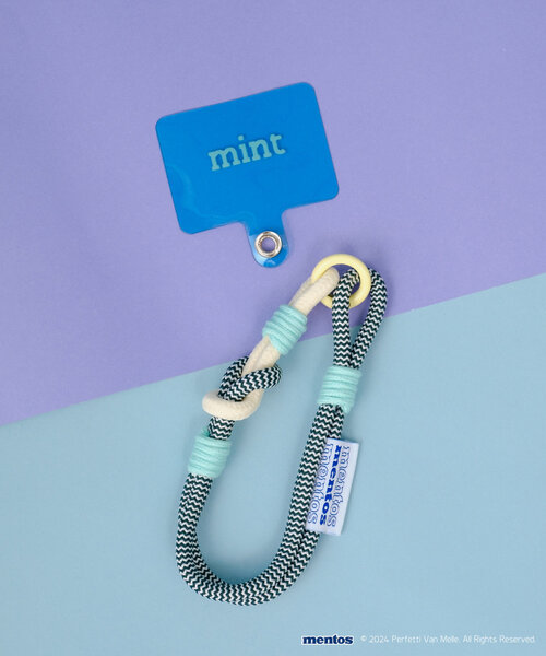 BIRTHDAY BAR（バースデイバー）の「【mentos　メントス】パラコードモバイルストラップ　ショート（スマホグッズ・レディース・パープル/ブルー・0）」の5枚目の写真