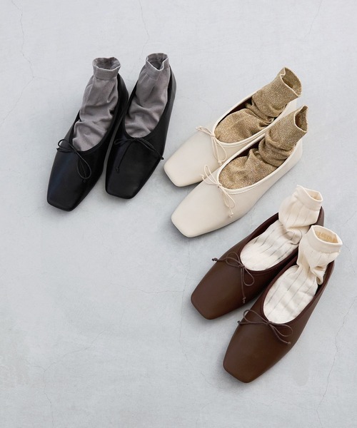 welleg（ウェレッグ）の「甲深 スクエアトゥ リボン バレエシューズ（バレエシューズ・レディース・アイボリー/ブラウン/ブラック・26.0cm/21.5cm/22.0cm/24.5cm/25.5cm/26.5cm/23.0cm/24.0cm/25.0cm/22.5cm/23.5cm）」の11枚目の写真