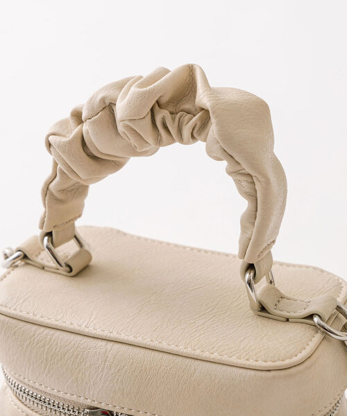 OLIVE des OLIVE（オリーブデオリーブ）の「ドロストバニティバッグ（ショルダーバッグ・レディース・ピンク/ブラック/アイボリー・FREE）」の19枚目の写真