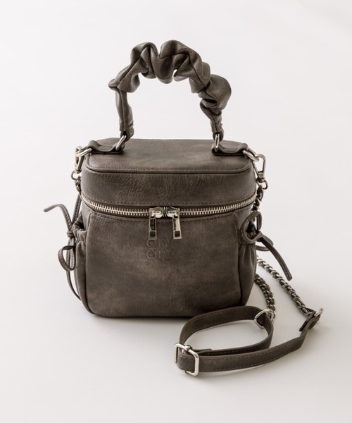 OLIVE des OLIVE（オリーブデオリーブ）の「ドロストバニティバッグ（ショルダーバッグ・レディース・ピンク/ブラック/アイボリー・FREE）」の3枚目の写真