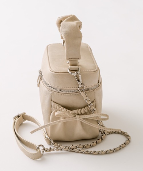 OLIVE des OLIVE（オリーブデオリーブ）の「ドロストバニティバッグ（ショルダーバッグ・レディース・ピンク/ブラック/アイボリー・FREE）」の8枚目の写真