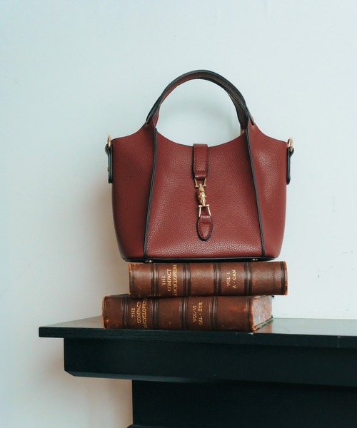 YECCA VECCA(イェッカヴェッカ)の「4wayミニバッグ(ハンドバッグ・レディース・シルバー/ボルドー/グリーン・FREE)」の2枚目の写真