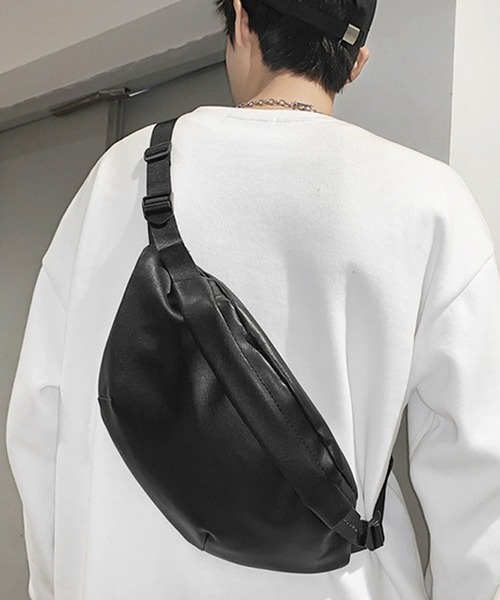 florist（フローリスト）の「【メンズ・レディース兼用】ヴィーガンレザーシンプルメッセンジャーバッグ/ショルダーバッグ（ボディバッグ/ウエストポーチ・レディース・ブラック/ブラウン/ホワイト・FREE）」の10枚目の写真