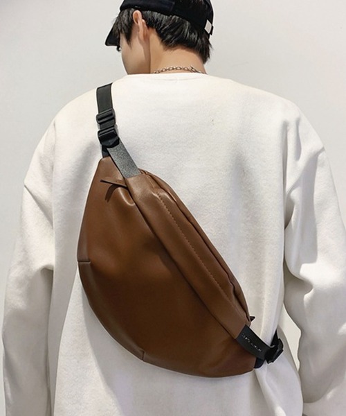 florist（フローリスト）の「【メンズ・レディース兼用】ヴィーガンレザーシンプルメッセンジャーバッグ/ショルダーバッグ（ボディバッグ/ウエストポーチ・レディース・ブラック/ブラウン/ホワイト・FREE）」の22枚目の写真