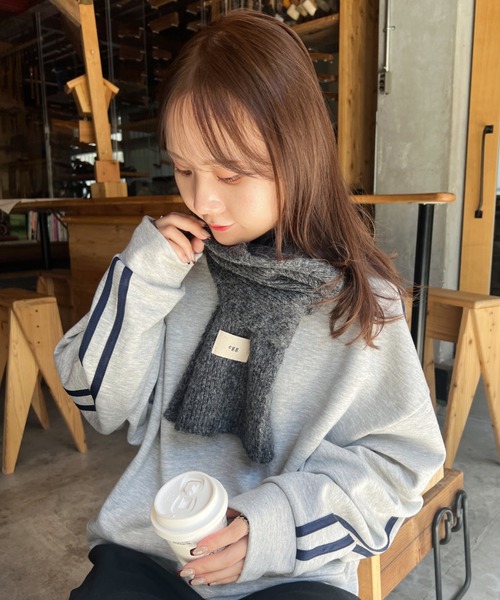 CLEA(クレア)の「メランジニットショートマフラー(マフラー・レディース・アイボリー/チャコールグレー/モカ/ブルー/ブラウン・FREE)」の17枚目の写真