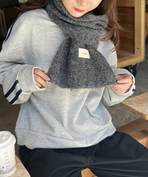 CLEA(クレア)の「メランジニットショートマフラー(マフラー・レディース・アイボリー/チャコールグレー/モカ/ブルー/ブラウン・FREE)」の14枚目の写真