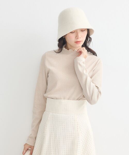 earth music&ecology(アースミュージックアンドエコロジー)の「ウール混チャ-ム付きバケットハット(ハット・レディース・アイボリー/ブラック/ピンク・FREE)」の13枚目の写真