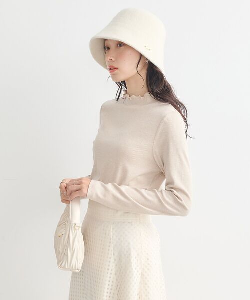 earth music&ecology(アースミュージックアンドエコロジー)の「ウール混チャ-ム付きバケットハット(ハット・レディース・アイボリー/ブラック/ピンク・FREE)」の14枚目の写真