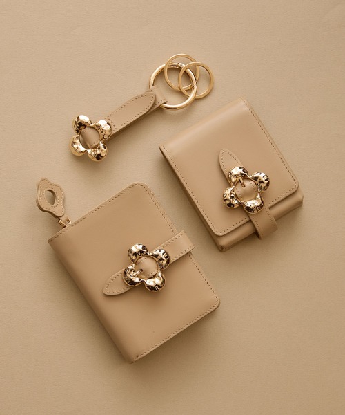 【HASHIBAMI】フラワーバックル 二つ折りウォレット(財布)|HASHIBAMI(ハシバミ) 【HASHIBAMI】フラワーバックル 二つ折りウォレット(財布)|HASHIBAMI(ハシバミ)