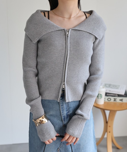 メーカー直売所 セール】オフショルダージップアップニットトップス/TOPS/オフ トップス