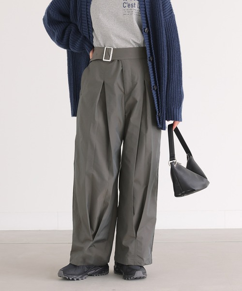 n'OrLABEL(ノアールレーベル)の「タマムシカラーツイルタックパンツ(その他パンツ・レディース・チャコール/カーキ・1/2)」の2枚目の写真