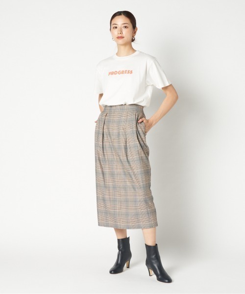 HELIOPOLE(エリオポール)の「PROGRESS RUNNING CLUB:PROGRESS TEE(Tシャツ/カットソー・レディース・アイボリー/ブラック・M)」の4枚目の写真