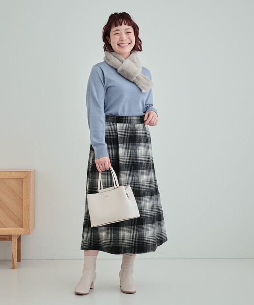 SHOO・LA・RUE(シューラルー)の「◆リバーシブルループ差し込みファーマフラー(ストール/ショール・レディース・ライトグレー系4/ブラウン系その他6/アイボリー系4・00)」の15枚目の写真