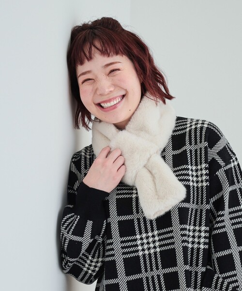 セール】リバーシブルループ差し込みファーマフラー（ストール