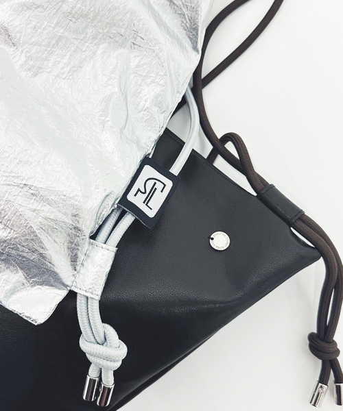 美品*SKIN × EDIT. FOR LULU/レザーナップサック　BLACK edit for lulu skin コラボ ナップサック ヴィーガンレザー