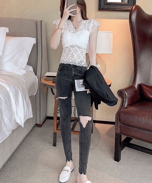Lace Ladies（レースレディース）の「Vネック スカラップ レース カップ付き トップス（その他トップス・レディース・ブラック/ホワイト・FREE）」の12枚目の写真
