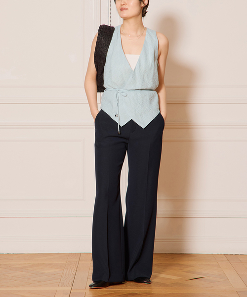 IENA LA BOUCLE（イエナラブークル）の「IENA LA BOUCLE デイリースラックス（スラックス・レディース・ネイビー/イエロー/ベージュ・34/36/38/40）」の4枚目の写真