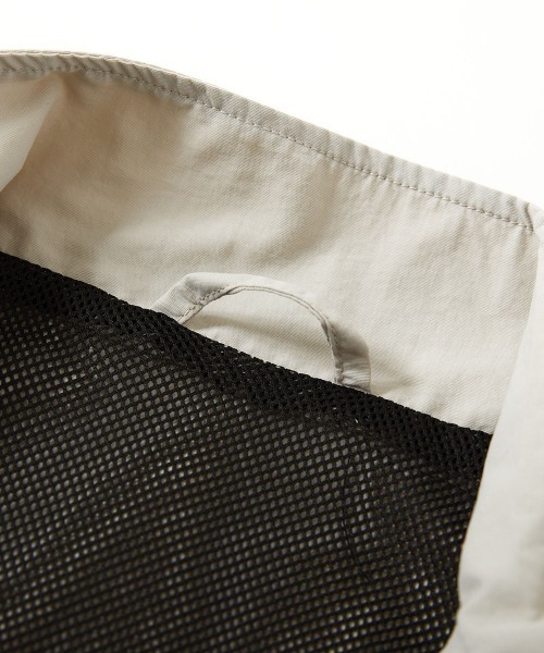 devirock(デビロック)の「水はじく ナイロン ポケッタブルベスト(その他アウター・キッズ・スカイブルー/ブラック/ライトグレー・110cm/100cm/160cm/150cm/140cm/130cm/120cm)」の4枚目の写真