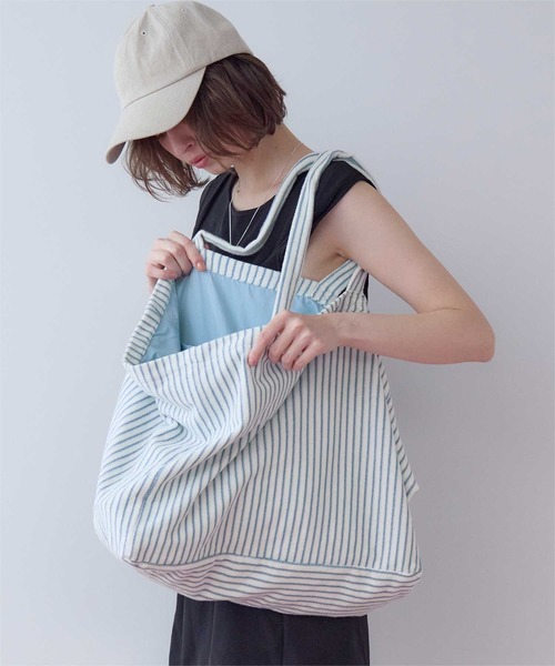 SEA DRESS(シードレス)の「パイル地ビッグトートバッグ(トートバッグ・レディース・ブルー系その他/ピンク系その他/ブルー系その他2/ベージュ系その他/ホワイト系その他/ピンク/ネイビー/ライトブルー・FREE)」の3枚目の写真