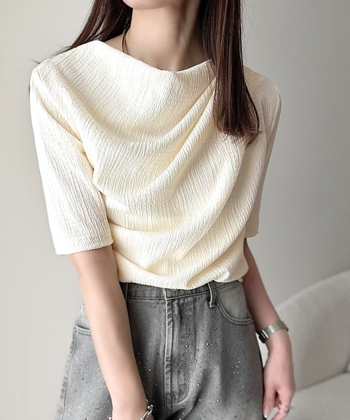 classicalelf(クラシカルエルフ)の「女性らしさ格上げ。ハーフスリーブアシメドレープカットソー(Tシャツ/カットソー・レディース・アイボリー/グレイッシュベージュ/チャコール/ブラック・X-LARGE/LARGE/MEDIUM/SMALL)」の2枚目の写真
