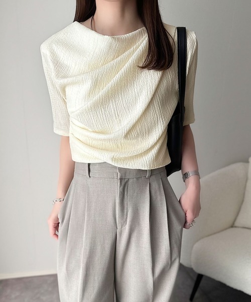 classicalelf(クラシカルエルフ)の「女性らしさ格上げ。ハーフスリーブアシメドレープカットソー(Tシャツ/カットソー・レディース・アイボリー/グレイッシュベージュ/チャコール/ブラック・X-LARGE/LARGE/MEDIUM/SMALL)」の12枚目の写真