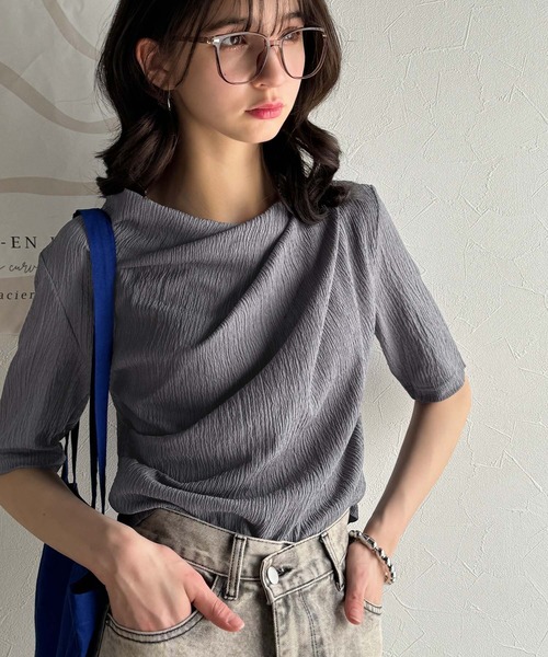 classicalelf(クラシカルエルフ)の「女性らしさ格上げ。ハーフスリーブアシメドレープカットソー(Tシャツ/カットソー・レディース・アイボリー/グレイッシュベージュ/チャコール/ブラック・X-LARGE/LARGE/MEDIUM/SMALL)」の21枚目の写真