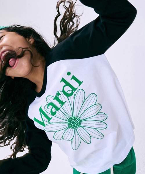 Mardi Mercredi(マルディメクルディ)の「KIDS TSHIRT RAGLAN FLOWERMARDI / キッズ Tシャツ ラグラン フラワーマルディ(Tシャツ/カットソー・キッズ・ネイビー/ブラック/ピンク/グリーン・110cm/100cm/130cm/120cm)」の14枚目の写真
