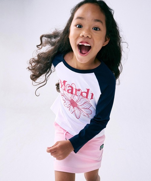 Mardi Mercredi(マルディメクルディ)の「KIDS TSHIRT RAGLAN FLOWERMARDI / キッズ Tシャツ ラグラン フラワーマルディ(Tシャツ/カットソー・キッズ・ネイビー/ブラック/ピンク/グリーン・110cm/100cm/130cm/120cm)」の21枚目の写真
