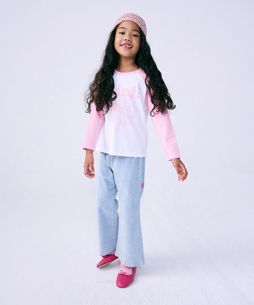 Mardi Mercredi(マルディメクルディ)の「KIDS TSHIRT RAGLAN FLOWERMARDI / キッズ Tシャツ ラグラン フラワーマルディ(Tシャツ/カットソー・キッズ・ネイビー/ブラック/ピンク/グリーン・110cm/100cm/130cm/120cm)」の9枚目の写真