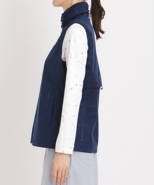 adabat（アダバット）の「撥水加工 ロゴチェックジップアップベスト（ベスト・レディース・ネイビー/ホワイト・38/40/42）」の15枚目の写真