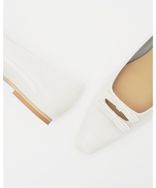 Emma Francis（エマフランシス）の「ダブルリボン フラットパンプス（パンプス・レディース・レッド/ブラック/ホワイト・23.0cm/23.5cm/24.0cm/24.5cm/25.0cm/22.5cm/22.0cm）」の5枚目の写真