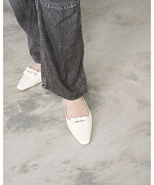 Emma Francis（エマフランシス）の「ダブルリボン フラットパンプス（パンプス・レディース・レッド/ブラック/ホワイト・23.0cm/23.5cm/24.0cm/24.5cm/25.0cm/22.5cm/22.0cm）」の9枚目の写真