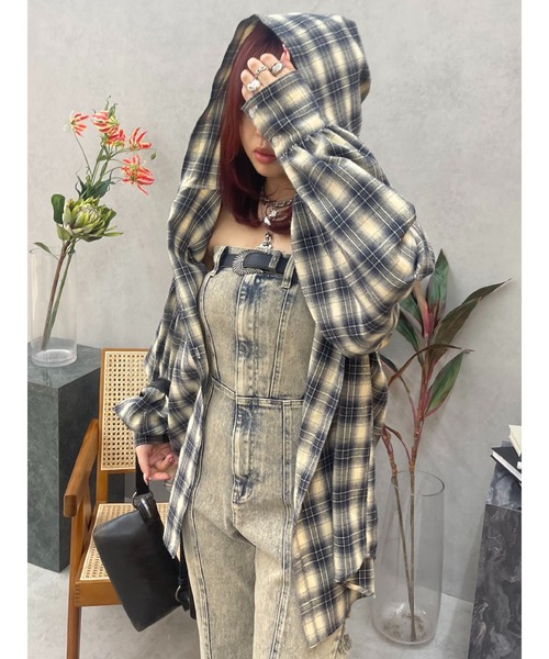 EVRIS(エヴリス)の「デニムベアロンパース(つなぎ/オールインワン・レディース・ベージュ/ブルー/ブラック・MEDIUM/SMALL)」の16枚目の写真