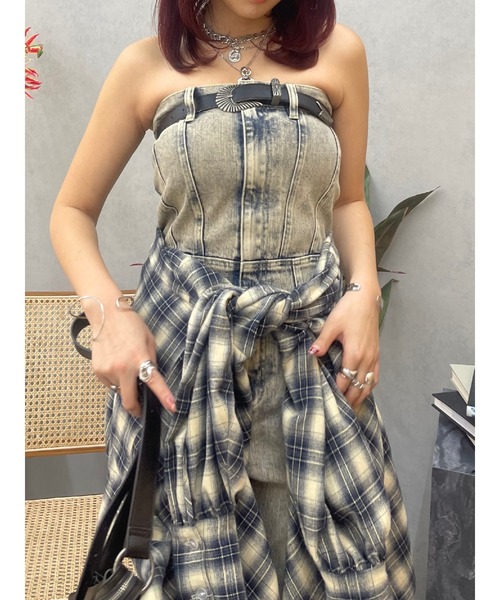 EVRIS(エヴリス)の「デニムベアロンパース(つなぎ/オールインワン・レディース・ベージュ/ブルー/ブラック・MEDIUM/SMALL)」の6枚目の写真