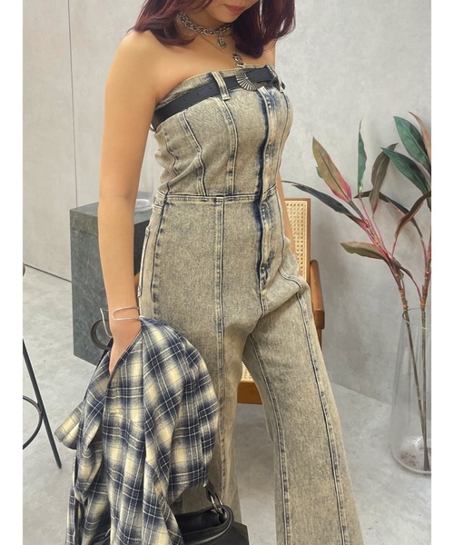 EVRIS(エヴリス)の「デニムベアロンパース(つなぎ/オールインワン・レディース・ベージュ/ブルー/ブラック・MEDIUM/SMALL)」の5枚目の写真