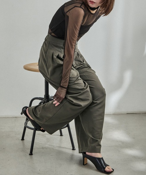 Fashion Letter(ファッションレター)の「フロントタックワイドスラックス(スラックス・レディース・グレイッシュベージュ/アイボリー/チャコールグレー・M)」の6枚目の写真