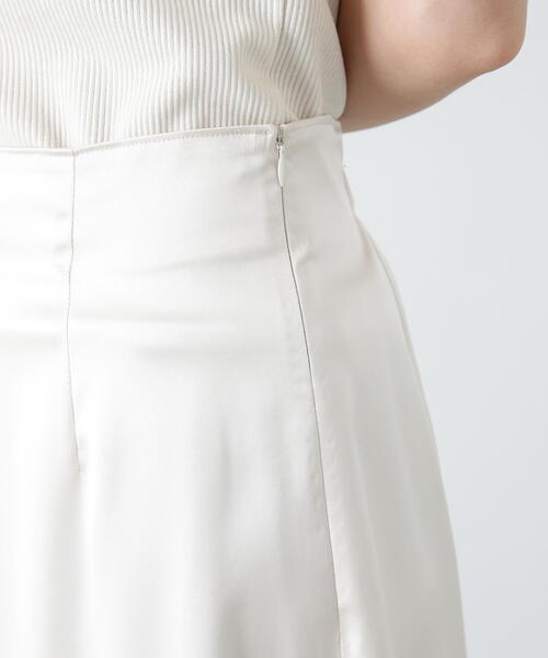 N.(N. Natural Beauty Basic)(エヌエヌナチュラルビューティーベーシック)の「サテンナロースカート(スカート・レディース・ネイビー/オフホワイト・SMALL/MEDIUM)」の13枚目の写真