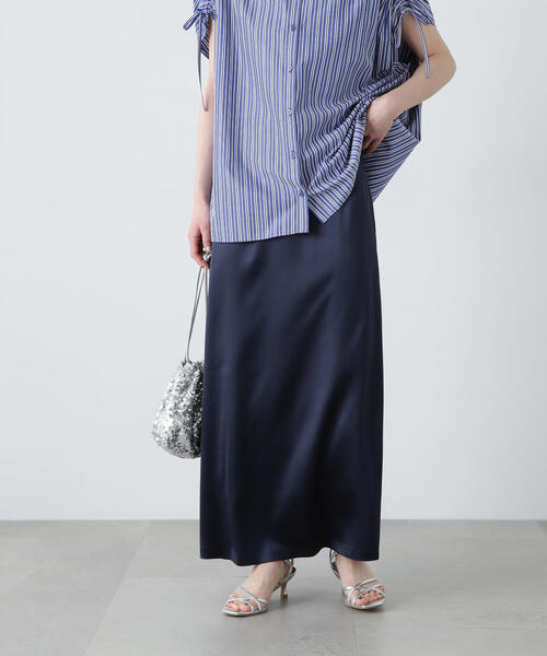 N.(N. Natural Beauty Basic)(エヌエヌナチュラルビューティーベーシック)の「サテンナロースカート(スカート・レディース・ネイビー/オフホワイト・SMALL/MEDIUM)」の21枚目の写真