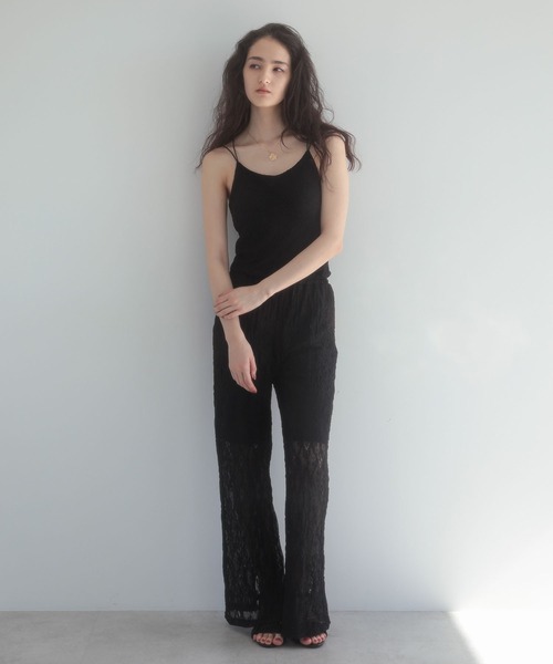 ESCAR(エスカー)の「■ESCAR レースキャミソール(カップ付)(キャミソール・レディース・ブラック・FREE)」の3枚目の写真