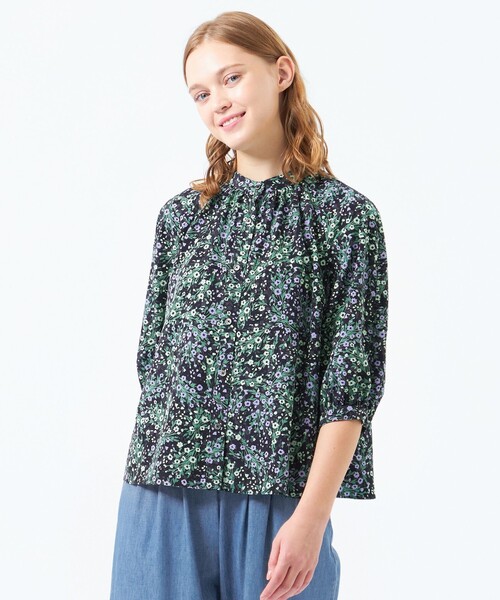 MACKINTOSH PHILOSOPHY（ﾏｯｷﾝﾄｯｼｭ ﾌｨﾛｿﾌｨｰ）の「ブーケプリントブラウス（シャツ/ブラウス・レディース・ホワイト系その他/ダークネイビー・38/36/34）」の2枚目の写真