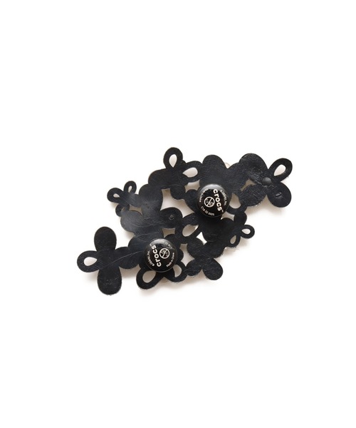 crocs(クロックス)の「crocs Blooming Black Florals / クロックス ブルーミング ブラック フローラル(シューズアクセサリー・レディース・ブラック・FREE)」の2枚目の写真