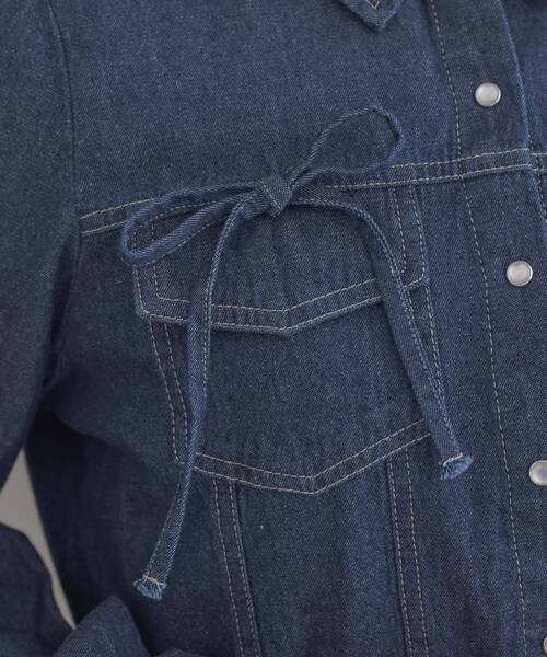 ems excite（エムズエキサイト）の「リボン付デニムSH（シャツ/ブラウス・レディース・インディゴブルー/ブラック/ホワイト系その他・FREE）」の10枚目の写真