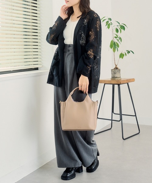 Legato Largo(レガートラルゴ)の「【Legato Largo】LH-D1373 レトロシボ 2WAYトート(トートバッグ・レディース・ブラック/ライトベージュ・FREE)」の12枚目の写真