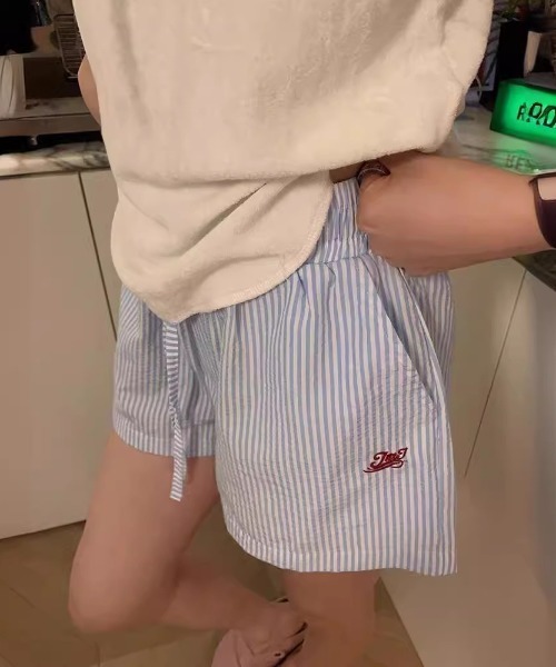 Teem Store(チームストア)の「ワンポイントストライプショートパンツ(その他パンツ・レディース・ブルー/ピンク・S/M)」の4枚目の写真