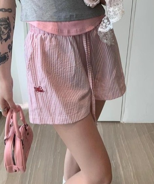 Teem Store(チームストア)の「ワンポイントストライプショートパンツ(その他パンツ・レディース・ブルー/ピンク・S/M)」の9枚目の写真
