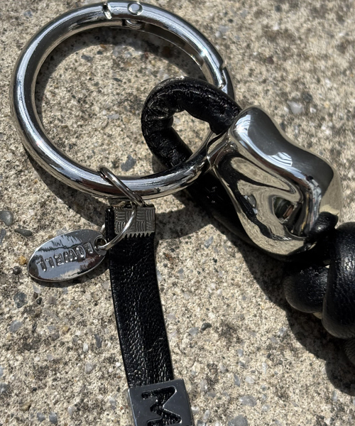 LOWELL things（ロウェル　シングス）の「MERCIチャーム/バッグチャーム/マルチチャーム（チャーム・レディース・ブラック/ネイビー・フリー）」の13枚目の写真