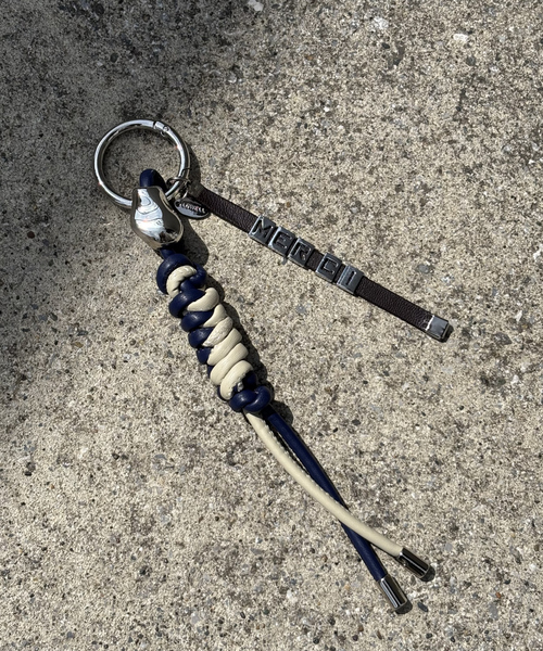 LOWELL things（ロウェル　シングス）の「MERCIチャーム/バッグチャーム/マルチチャーム（チャーム・レディース・ブラック/ネイビー・フリー）」の14枚目の写真