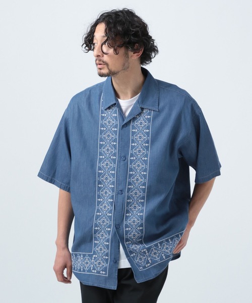 BAYFLOW(ベイフロー)の「インディアパターン刺繍シャツ(シャツ/ブラウス・メンズ・ブルー/ブラック・MEDIUM/LARGE)」の2枚目の写真