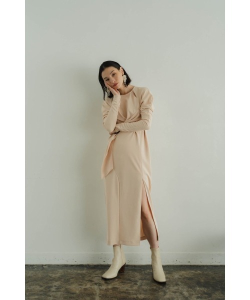 waist mark slit one piece/light beige（ワンピース）｜Knuth