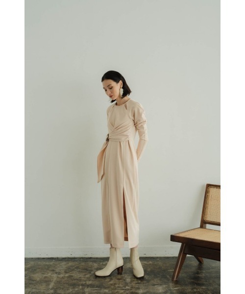 waist mark slit one piece/light beige（ワンピース）｜Knuth
